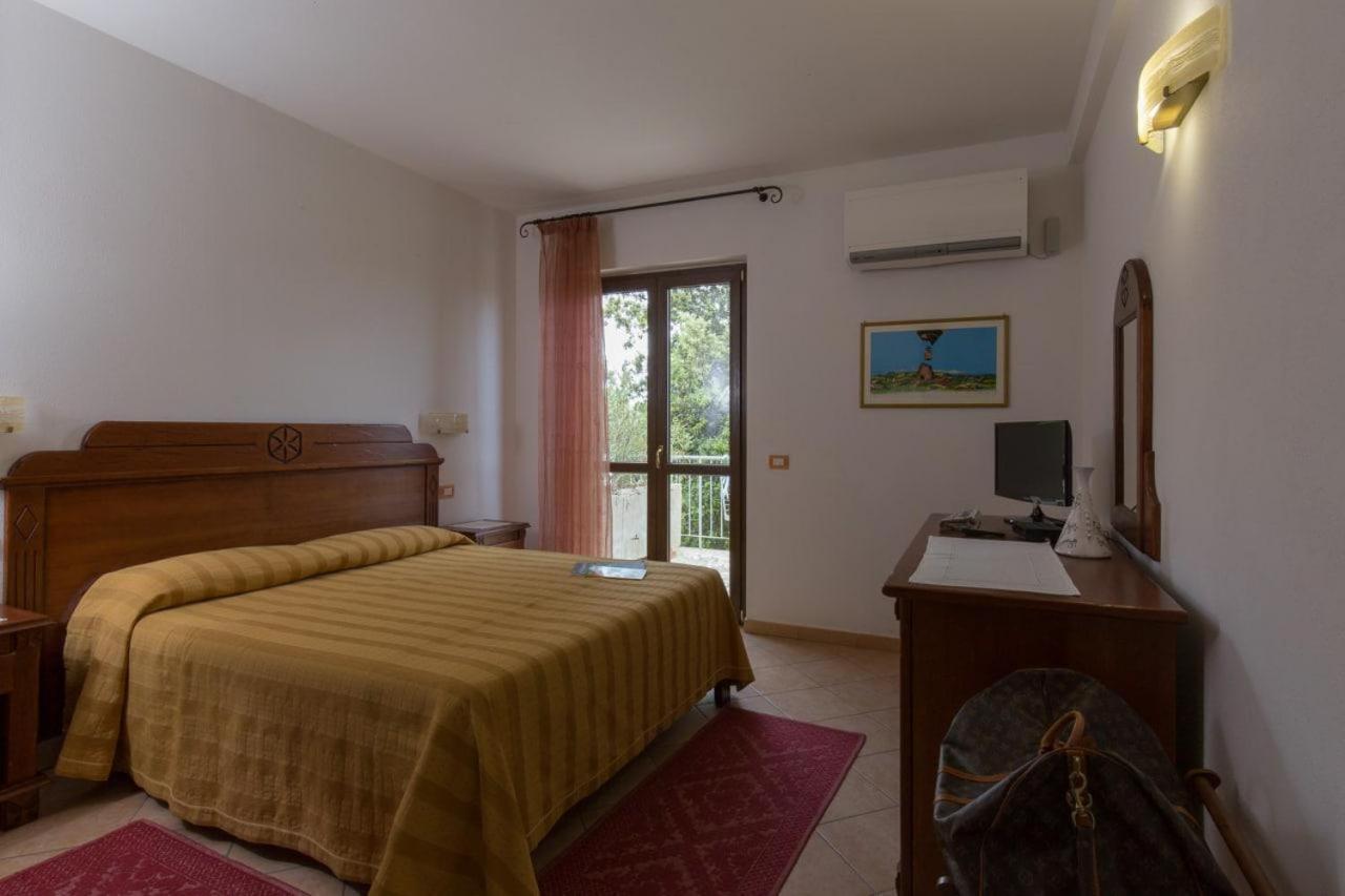 Hotel Ispinigoli Dorgali Εξωτερικό φωτογραφία